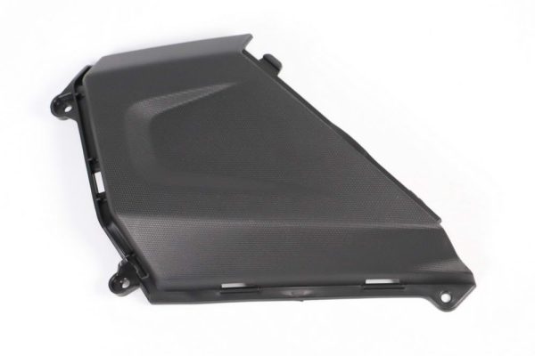 Bal oldalborítás sisaktartónál NOVO Bal oldalborítás sisaktartónál NOVO